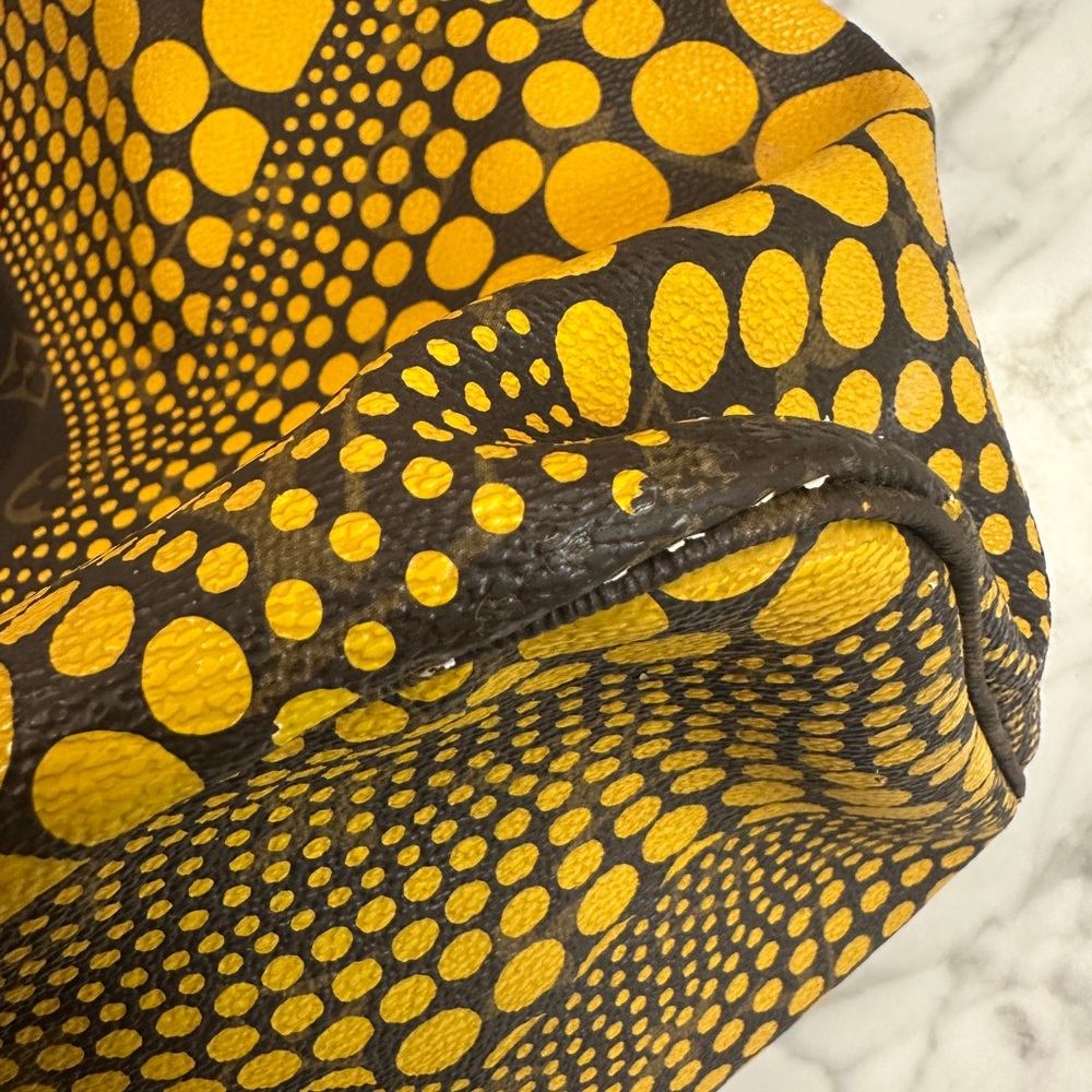 Louis Vuitton Yayoi Kusama Limited Edition tote - Picture 8 of 9